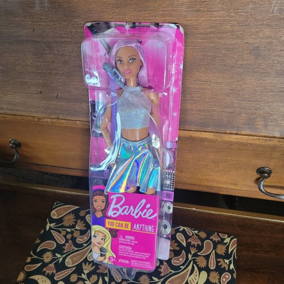 Barbie 2018 Pop Star Barbie You Can Be Anything! - Picture 12 of 14